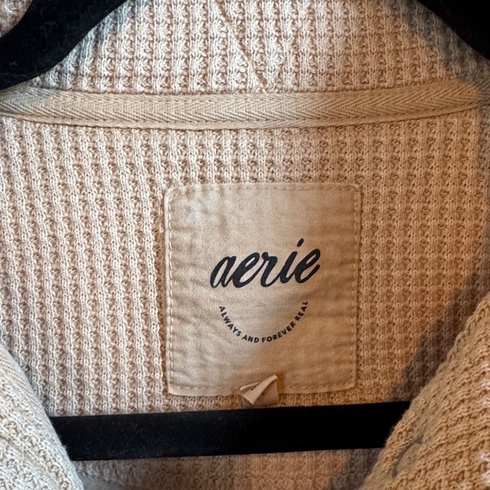 Aerie Men's or Women's Tan Sweater - Picture 2 of 4